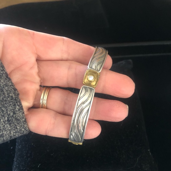 Silpada ‘Belle’ stretch bangle - Picture 2 of 4